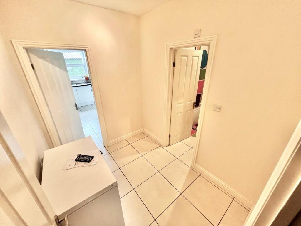 Lovely Spacious Room Near Train Station And University Dallington  Luaran gambar